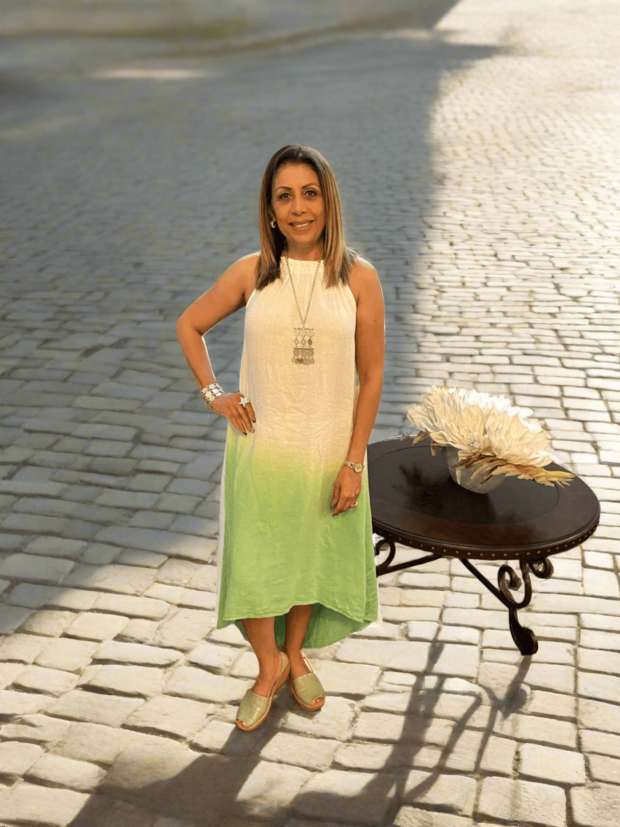 Italian Linen Two-Tone Sleeveless Maxi Dress - Anicoletta's Boutique | One Size Fits All / White & Lime Green / 100% Italian Linen Italian Linen Two-Tone Sleeveless Maxi Dress - Anicoletta's Boutique | One Size Fits All / White & Lime Green / 100% Italian Linen